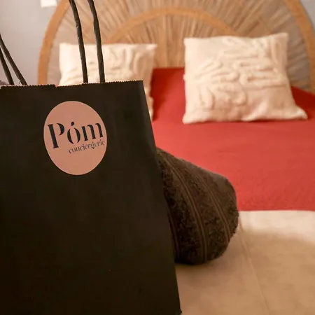Palmera By Pom, Parking, Piscine アパート *